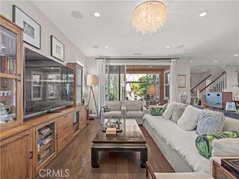 220 Barnes Road, Tustin, CA