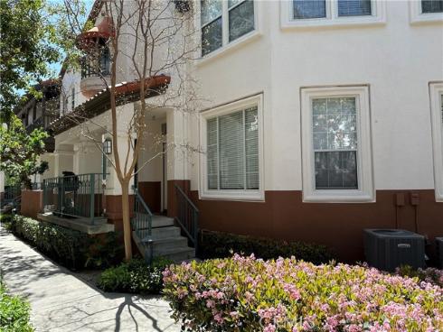 12709 Trent Jones Lane, Tustin, CA