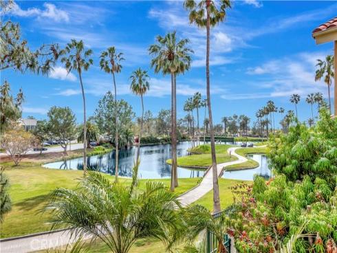 2528  Aquasanta  , Tustin, CA