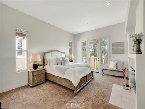 2528  Aquasanta  , Tustin, CA