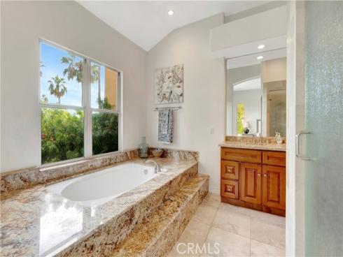 2528  Aquasanta  , Tustin, CA