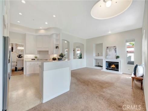 2528  Aquasanta  , Tustin, CA