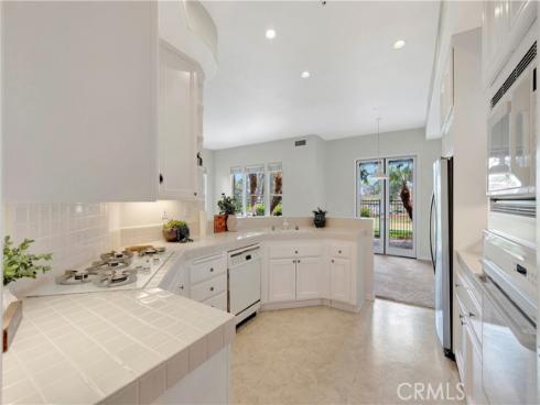 2528  Aquasanta  , Tustin, CA