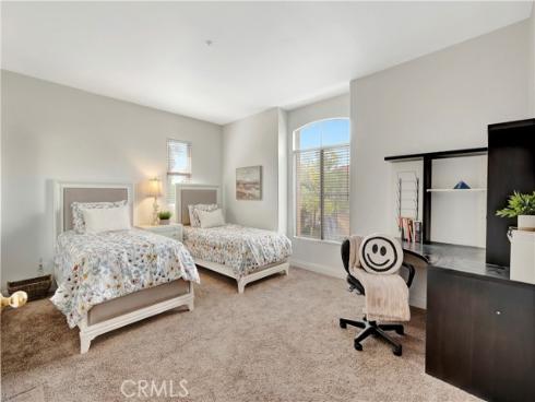 2528  Aquasanta  , Tustin, CA