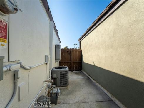 14332 Kipling Lane, Tustin, CA