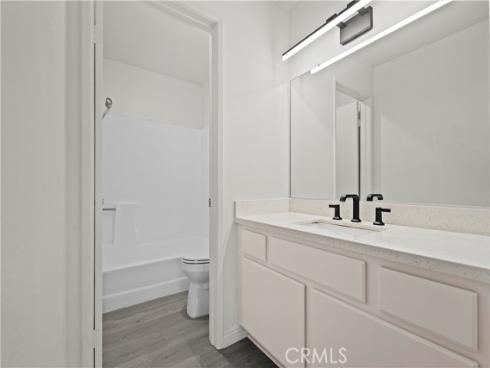 2960 Champion 2706 Way, Tustin, CA