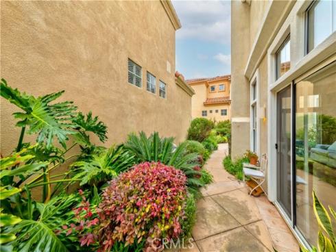 10925 Kimball Place, Tustin, CA