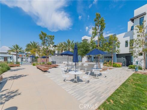 421 Transport , Tustin, CA