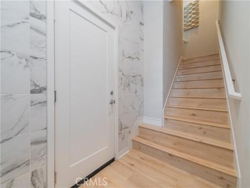 421 Transport , Tustin, CA