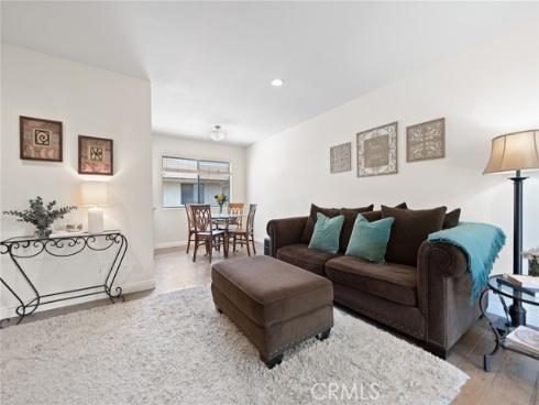 16893 Stoneglass 91 , Tustin, CA