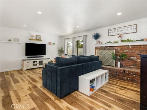 13381 Del Cerro Drive, Tustin, CA