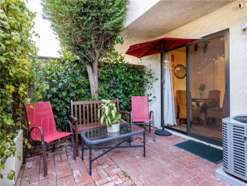 1102 San Juan B Street, Tustin, CA