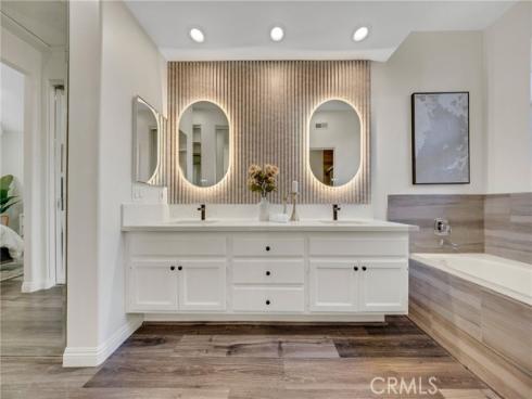 13385  Savanna  , Tustin, CA