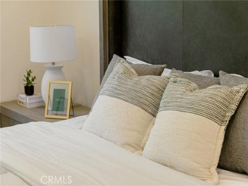 13385  Savanna  , Tustin, CA