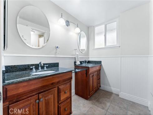 1121 E 1st Street, Tustin, CA