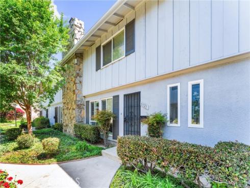 1121 E 1st Street, Tustin, CA