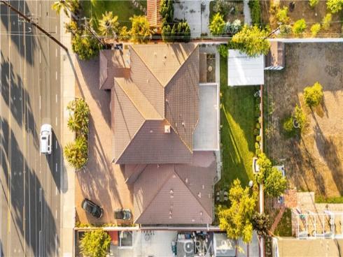 1621 Bryan Avenue, Tustin, CA