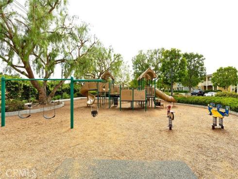 15561 Jasmine Place, Tustin, CA