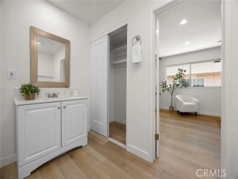 1881 Mitchell 114 Avenue, Tustin, CA