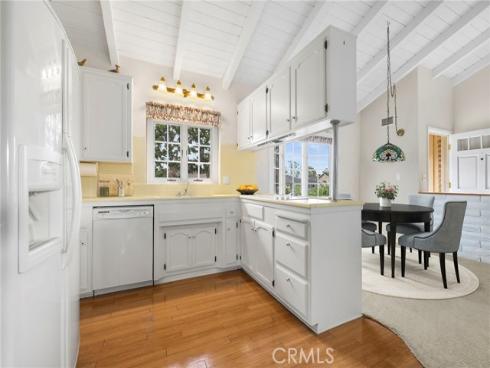 12351 Woodlawn Avenue, Tustin, CA