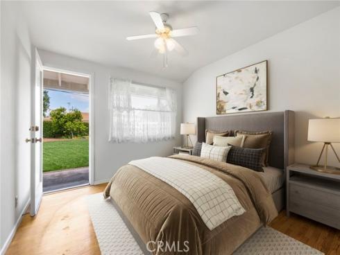 12351 Woodlawn Avenue, Tustin, CA