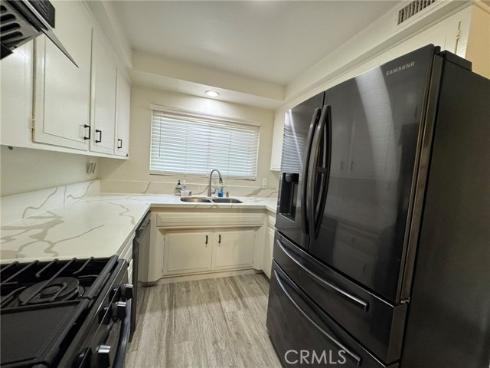 1881 Mitchell 34 Avenue, Tustin, CA