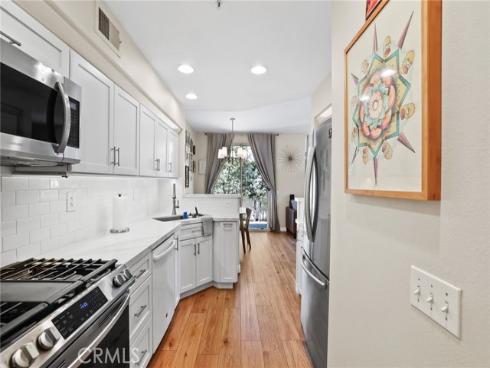 2348 Sunningdale Drive, Tustin, CA