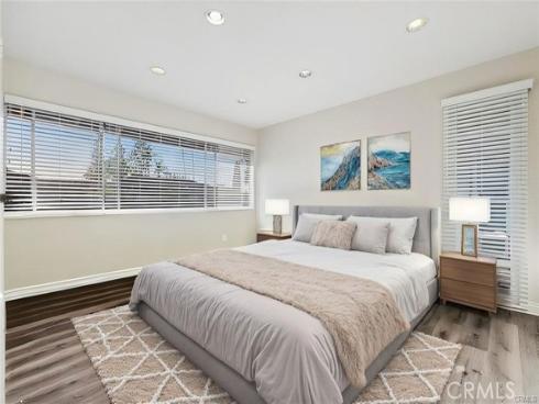 15500 Tustin Village 28 Way, Tustin, CA