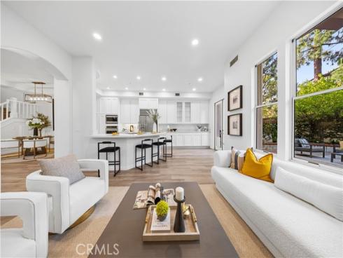 2517 Tequestra , Tustin, CA