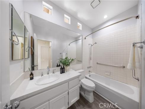 2517 Tequestra , Tustin, CA