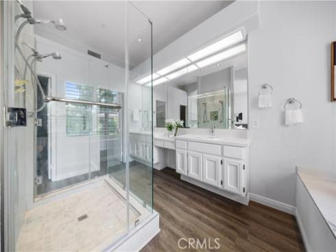 2517 Tequestra , Tustin, CA