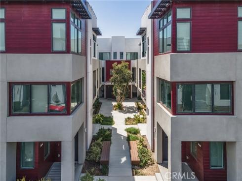 285  Lodestar  , Tustin, CA