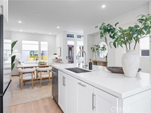 2132 Skylar Place, Tustin, CA