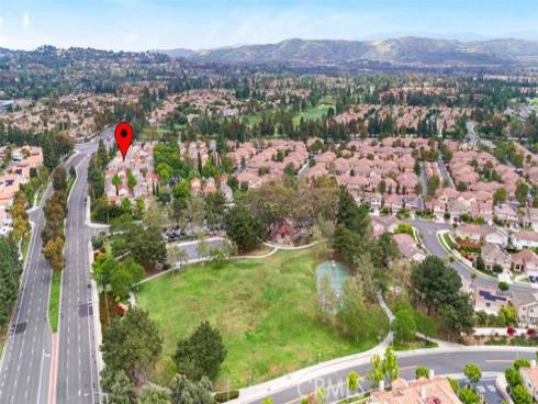 13071 Arborwalk Lane, Tustin, CA
