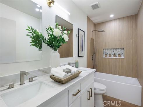 13621 Fairmont Way, Tustin, CA