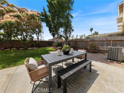 13621 Fairmont Way, Tustin, CA