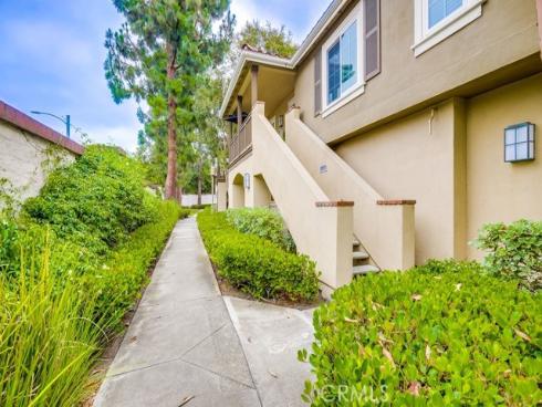 253 Gallery Way, Tustin, CA