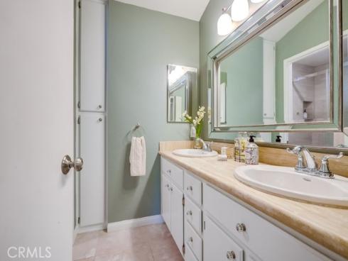 253 Gallery Way, Tustin, CA