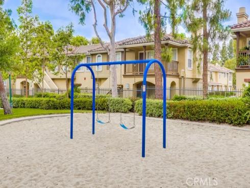 253 Gallery Way, Tustin, CA