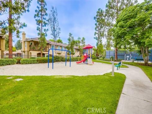 253 Gallery Way, Tustin, CA