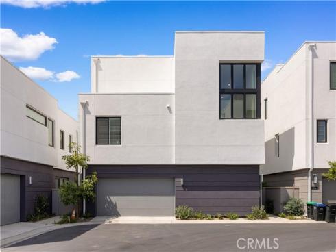 2126  Airship Ave  , Tustin, CA