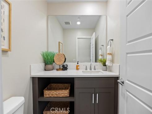 225 Waypoint , Tustin, CA