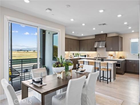 225 Waypoint , Tustin, CA