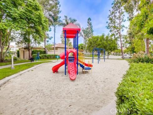 259  Gallery   Way, Tustin, CA