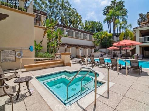 2960 Champion 1006 Way, Tustin, CA