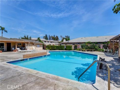 1881 Mitchell 8 Avenue, Tustin, CA