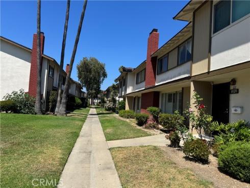 1722 Mitchell 123 Avenue, Tustin, CA