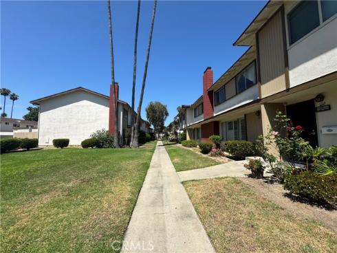 1722 Mitchell 123 Avenue, Tustin, CA