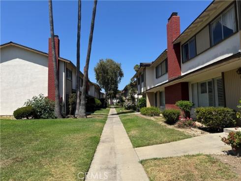 1722 Mitchell 123 Avenue, Tustin, CA