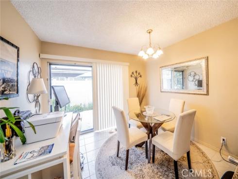 631 W 6th D Street, Tustin, CA